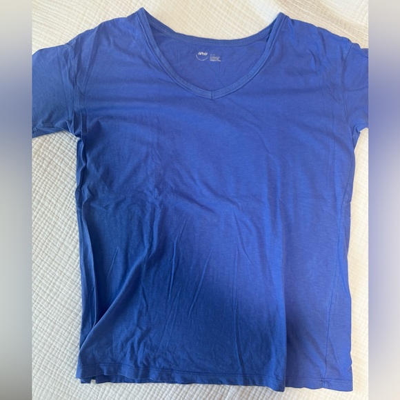 Aerie Blue V-Neck T-Shirt - Picture 1 of 2